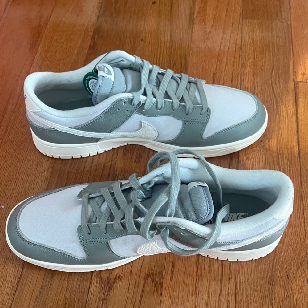 Men’s Nike Dunk Low Retro PRM Mica Green Size 12.5